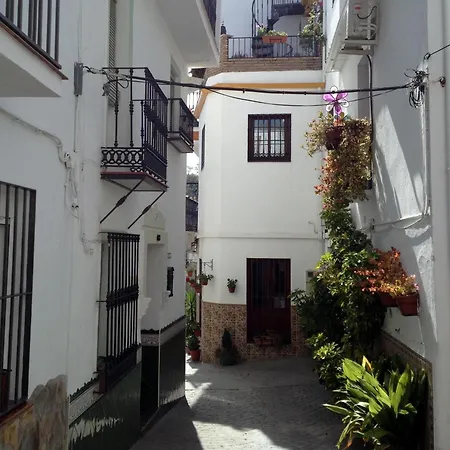 Gemuetliches Ferienhaus In Mit Grill بيت للعطل Guaro