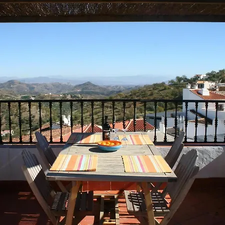 Gemuetliches Ferienhaus In Mit Grill بيت للعطل